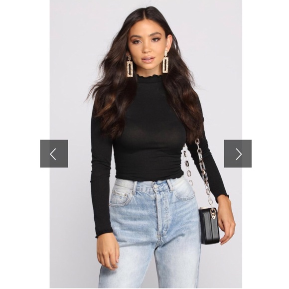 SWEET RUFFLE TOP - Picture 2 of 7